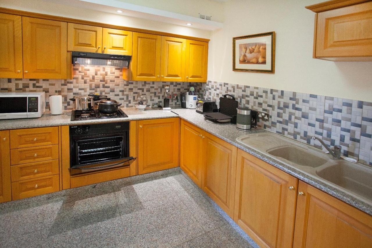 Limassol Hestia Boutique Apartment ภายนอก รูปภาพ